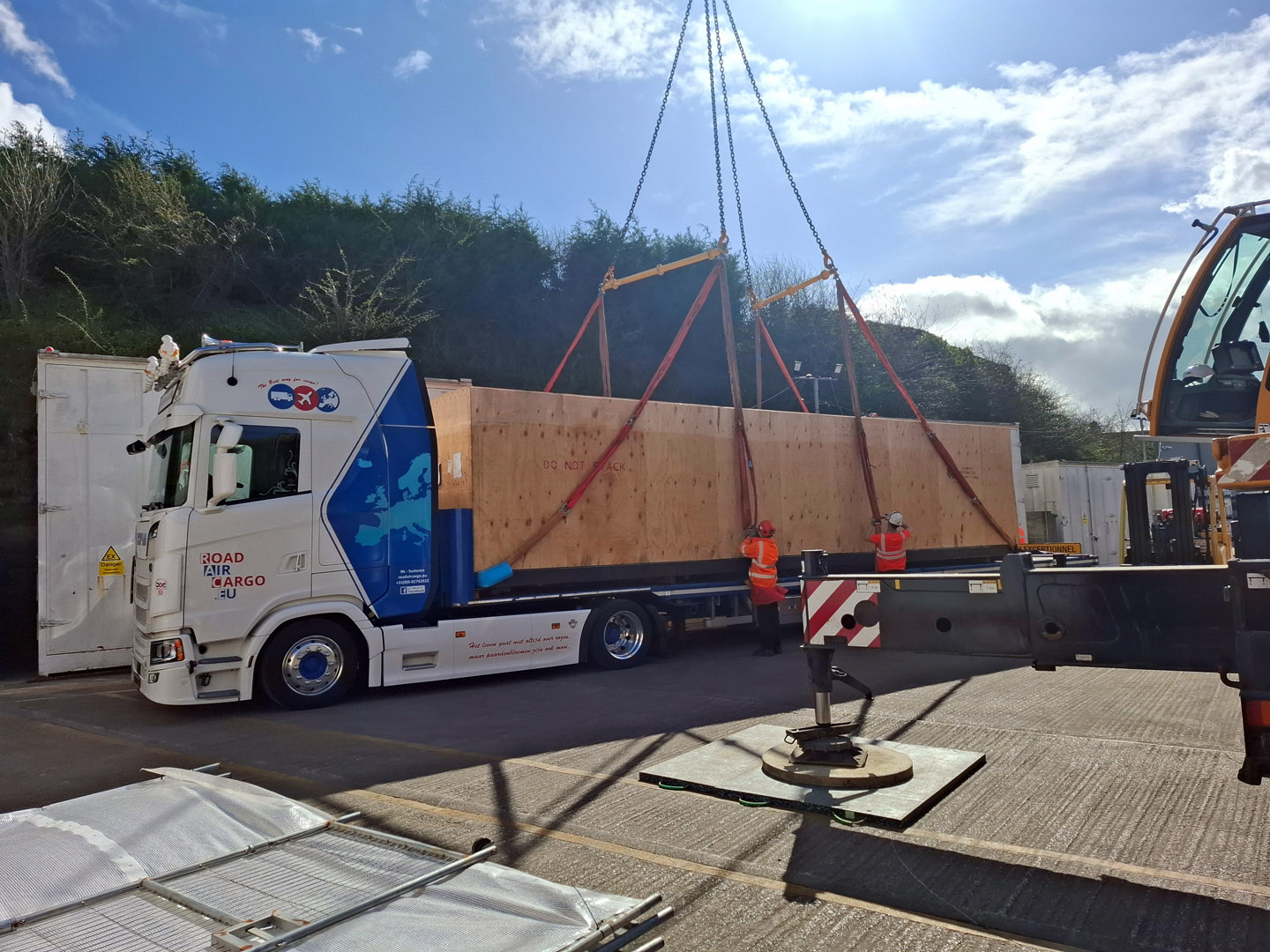 Road Air Cargo Europe