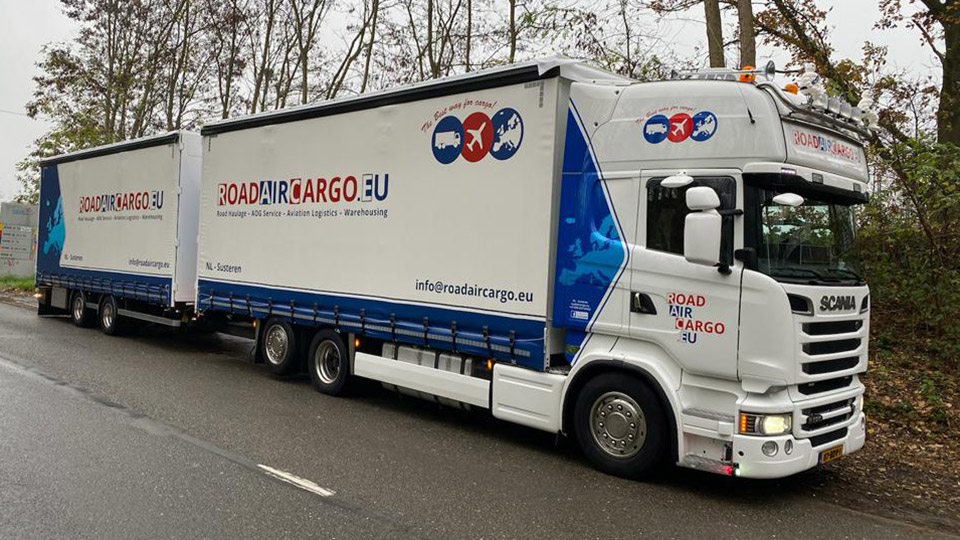 Air cargo on the road combi